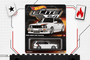 hot_wheels_bmw_318i_touring_elite64_card_optimized